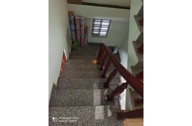 Cần tiền bán gấp , Nhà Ngọc Thụy 32M2 ,5 Tầng, MT 4.2Mét, giá 2.8 Tỷ Thông số vàng.